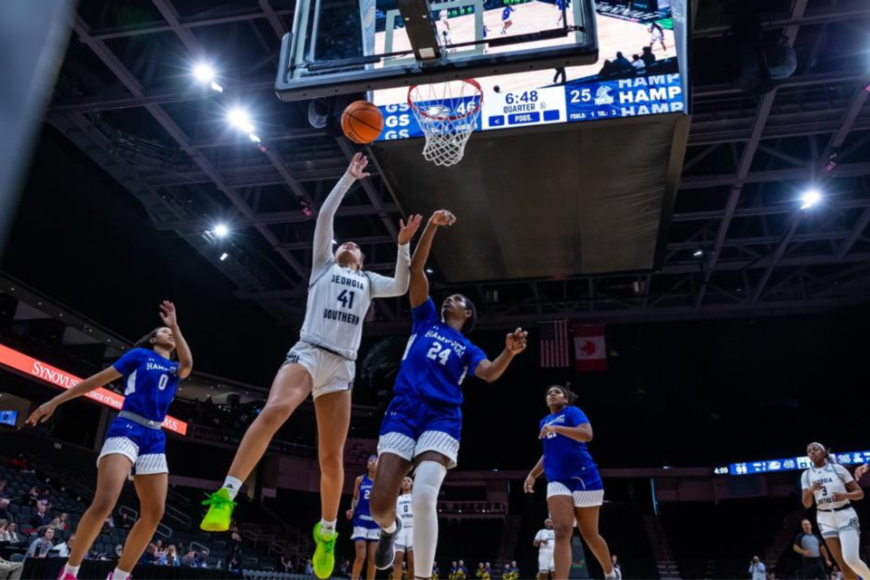 gswbb-121923-gsw-vs-hampton