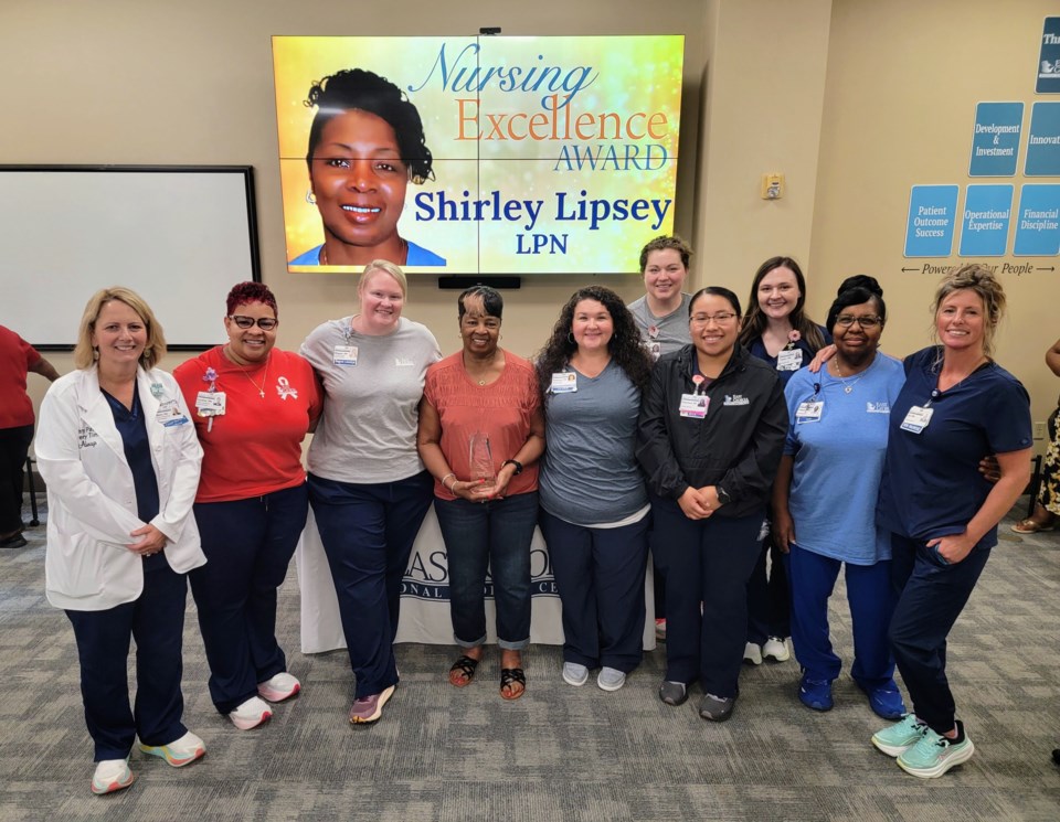 070325-shirly-lipsey-team