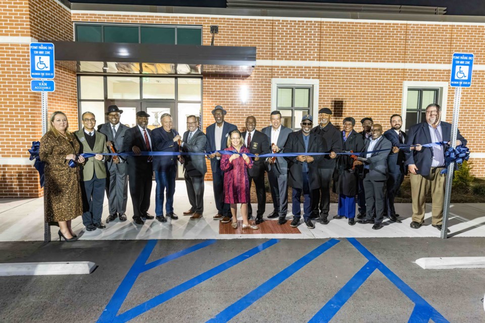photo-hinesville-incubator-grand-opening