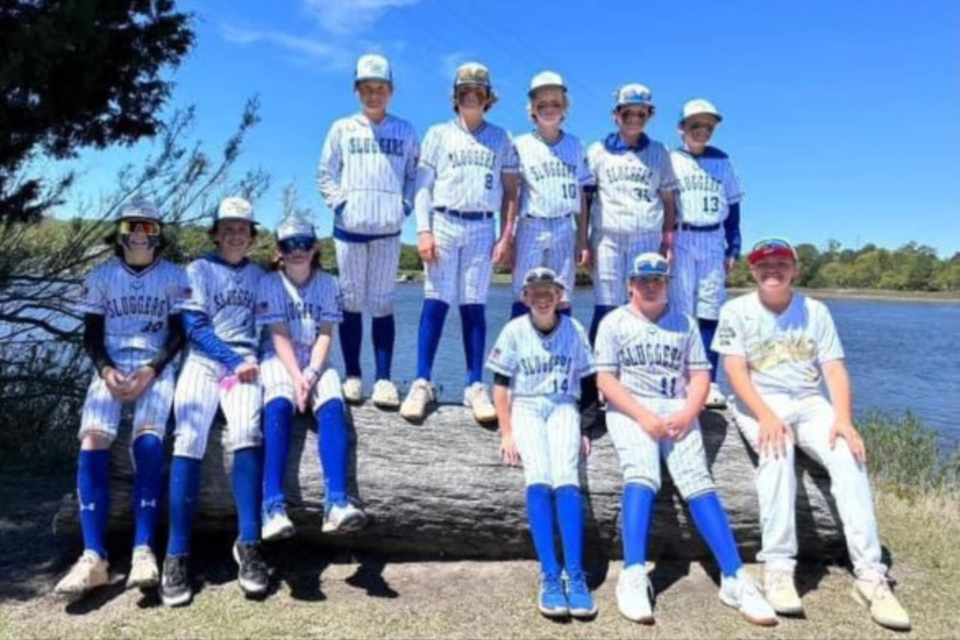 04-15-24-sluggerselite12u