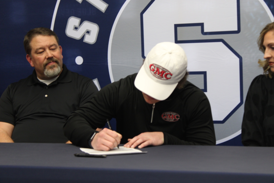 creighton-horst-signs-college-athletic-scholarship