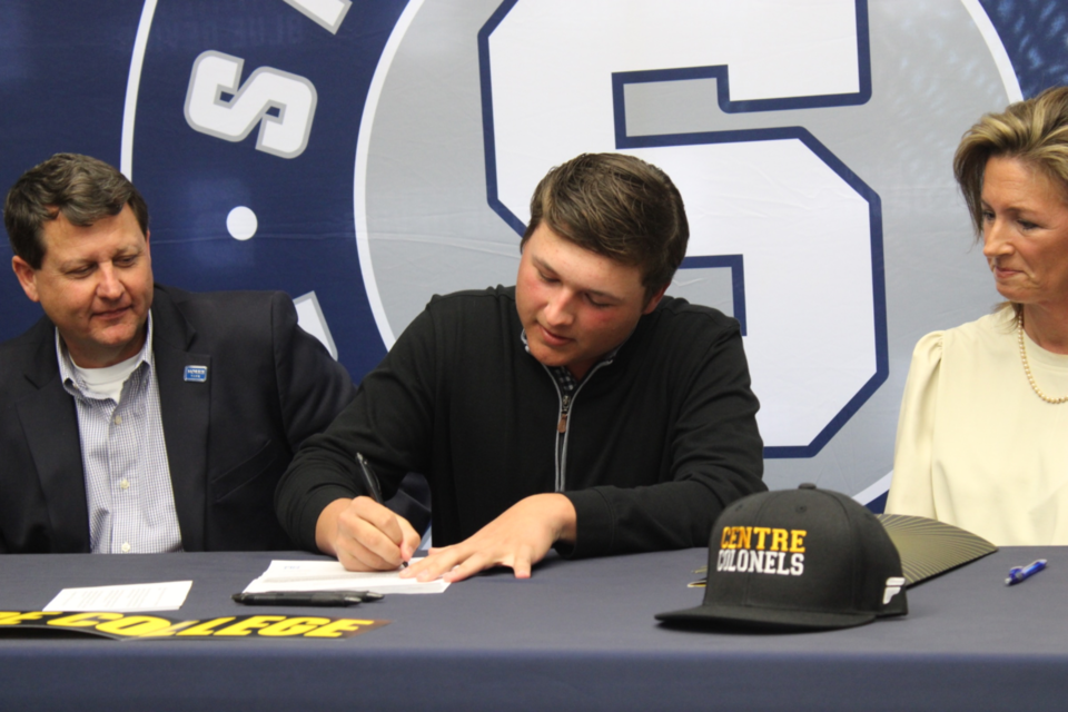 evan-avret-signs-college-athletic-scholarship