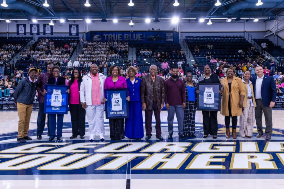 gswbb-jersey-retirement