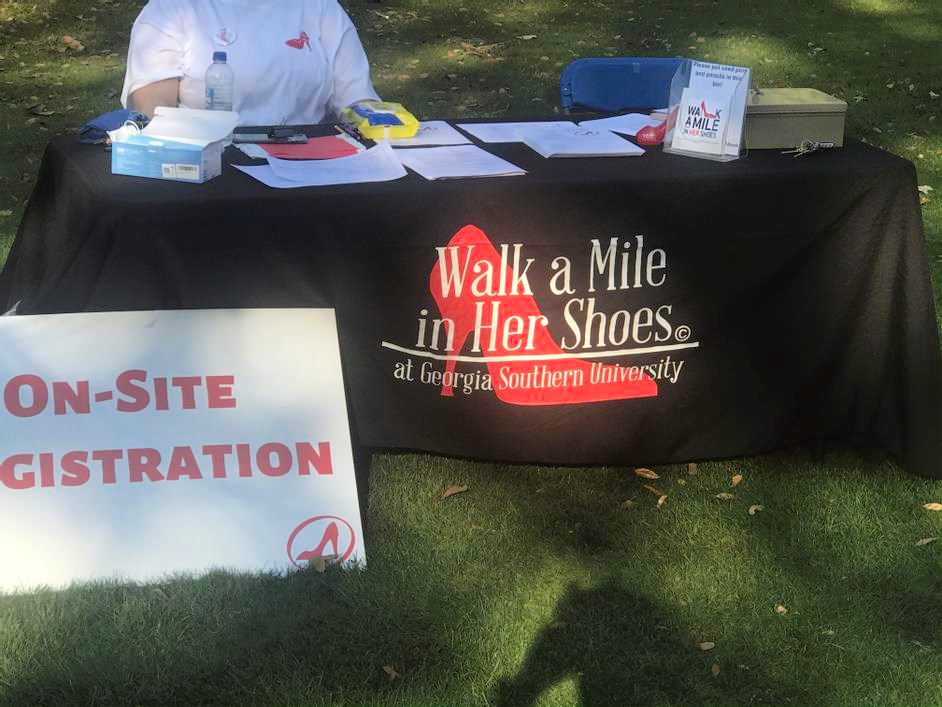 walk-a-mile-in-her-shoes-event