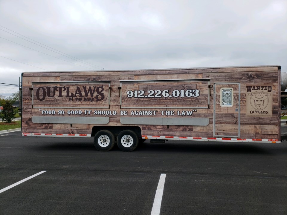 Outlaws Truck