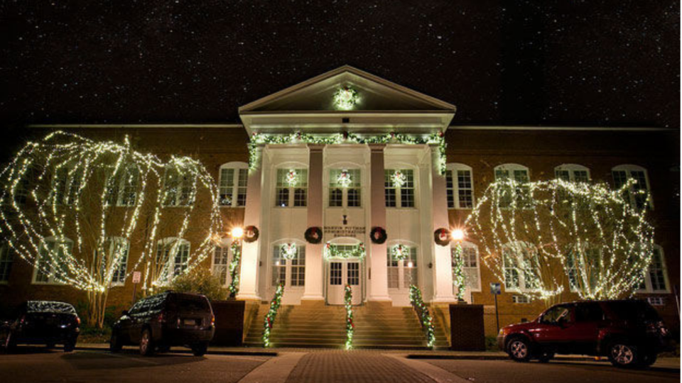 Lighting of Sweetheart Circle