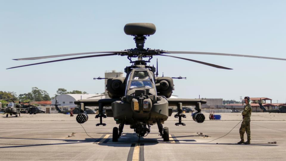 Apache-Helicopter