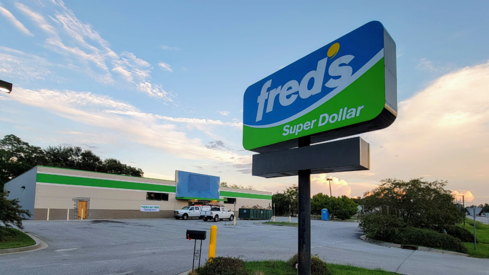 Dollar-Tree-Freds