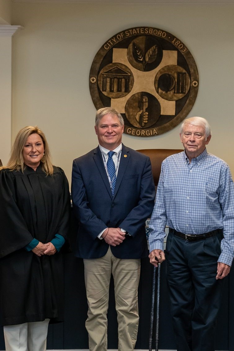 Councilman John Riggs sworn in