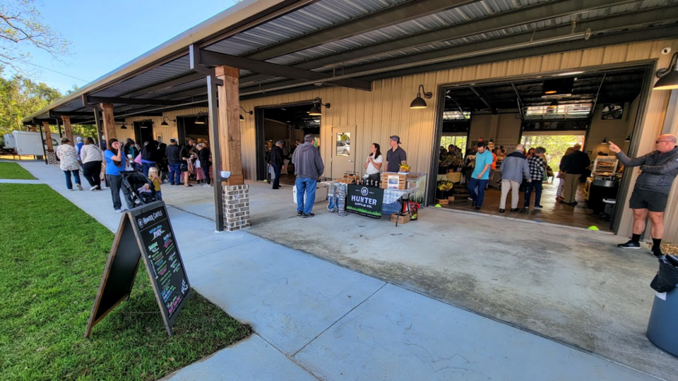 Farmers-Market-Open