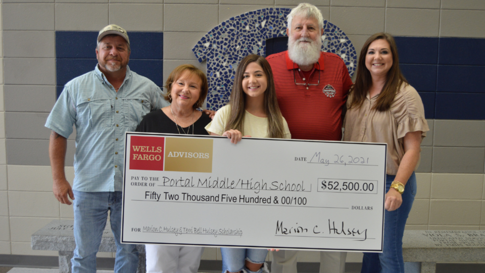 Jaycee Sanchez receives Portal&#8217;s $2.5K Hulsey Scholarship