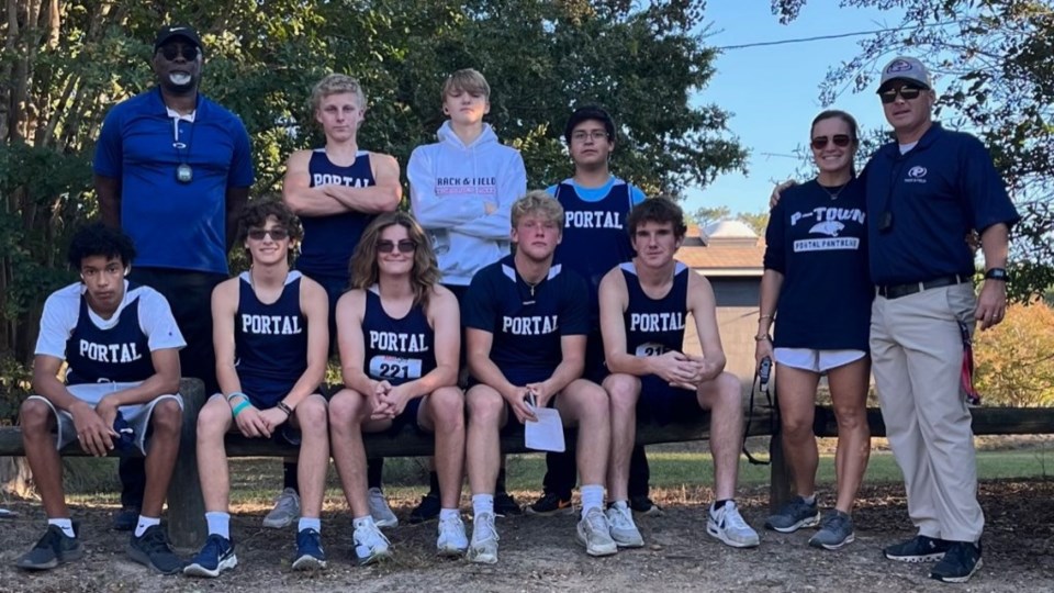 Portal finished the season with a cross country team of 17 students. 