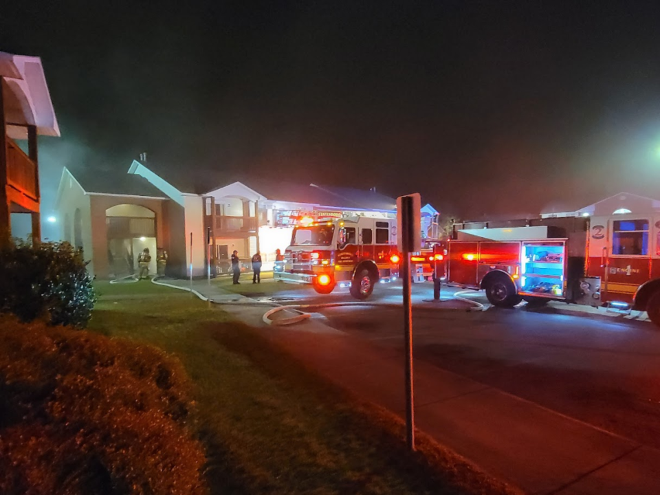 apartment complex fire