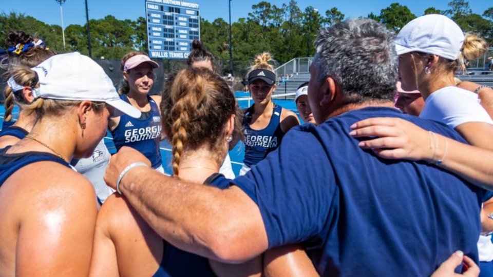 Women&#8217;s tennis