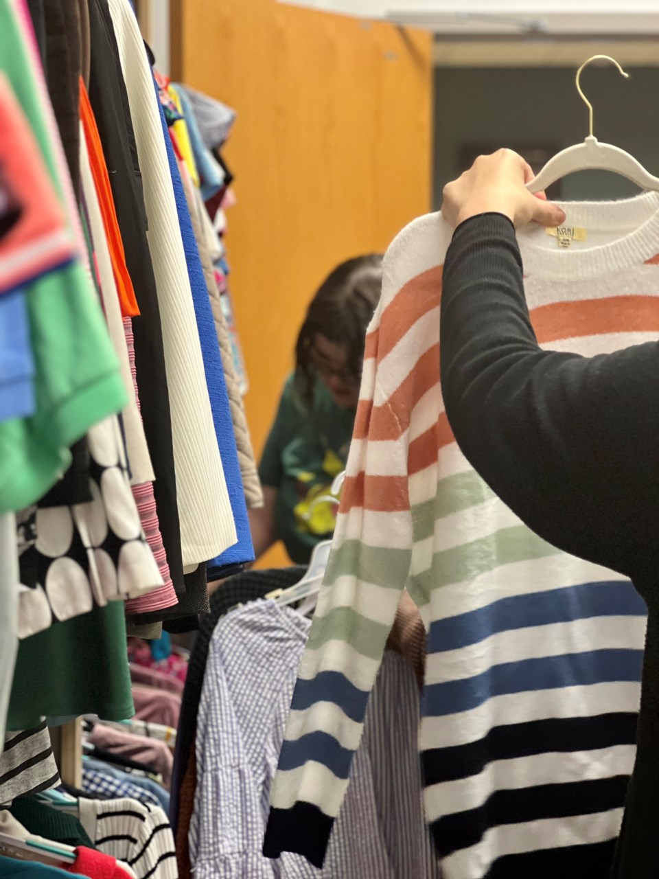 closeup of shoppers at Eagle Outfitters.