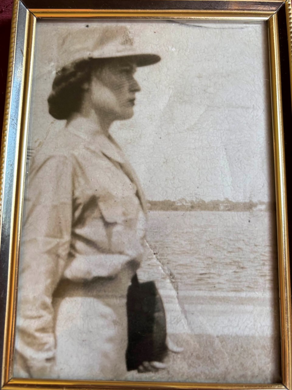 annie-laura-in-military