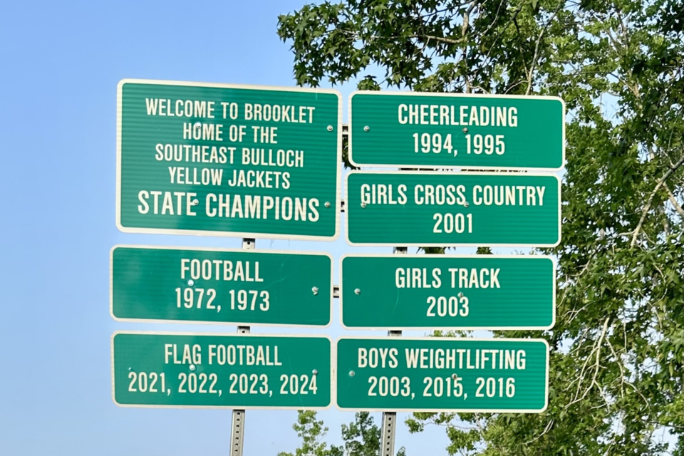 brooklet-street-sign