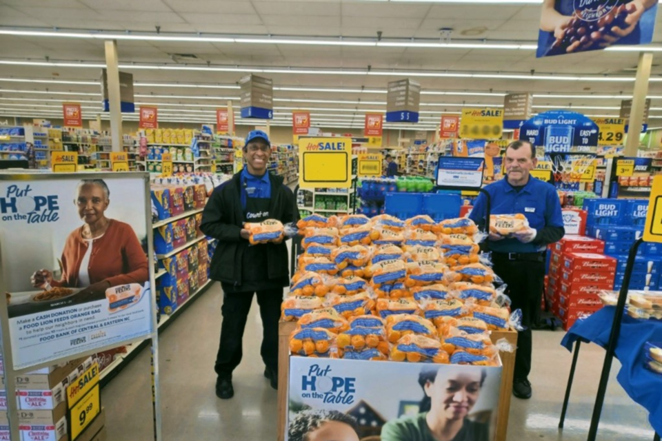 food-lion-feeds-orange-campaign-1