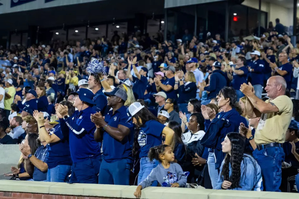 georgia-southern-football-crowd-1