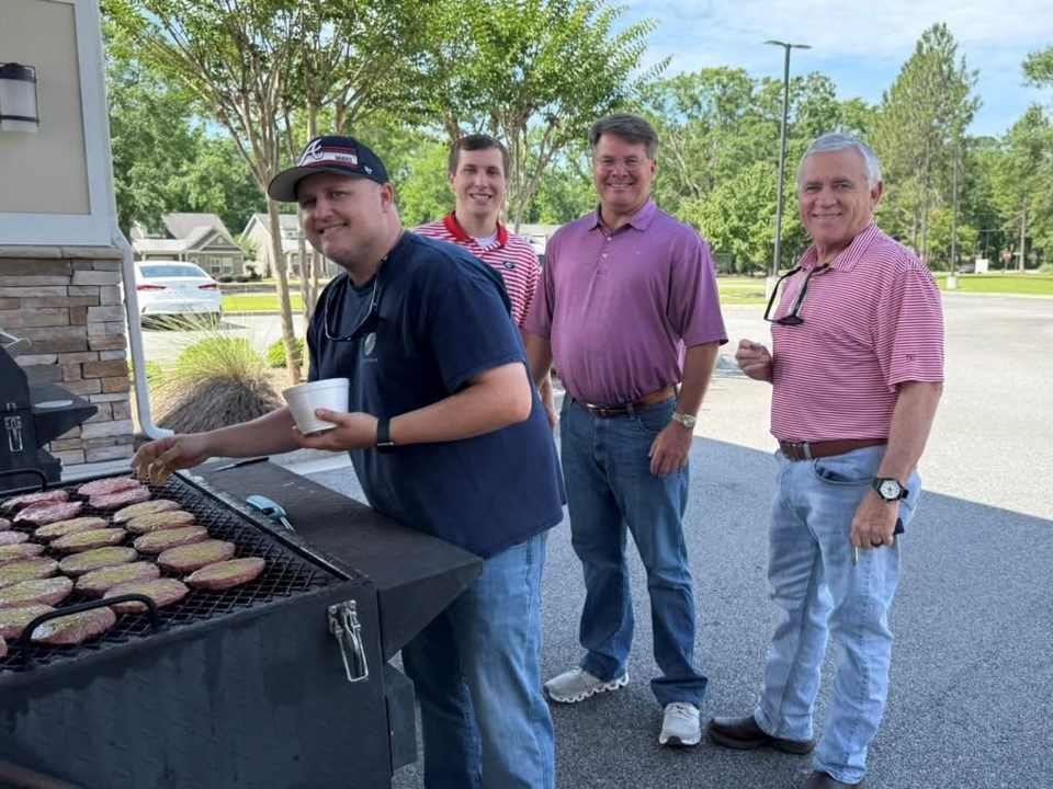 grilling-legends-gb-bank-group-left