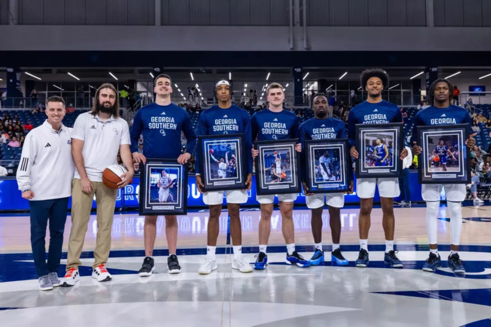 gs-mbb-senior-night