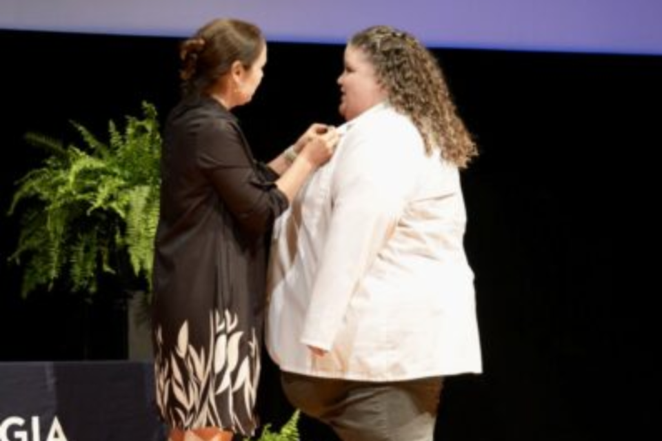 heather-yuill-pinning