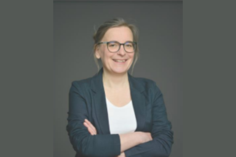 mrs-friederike-lippold