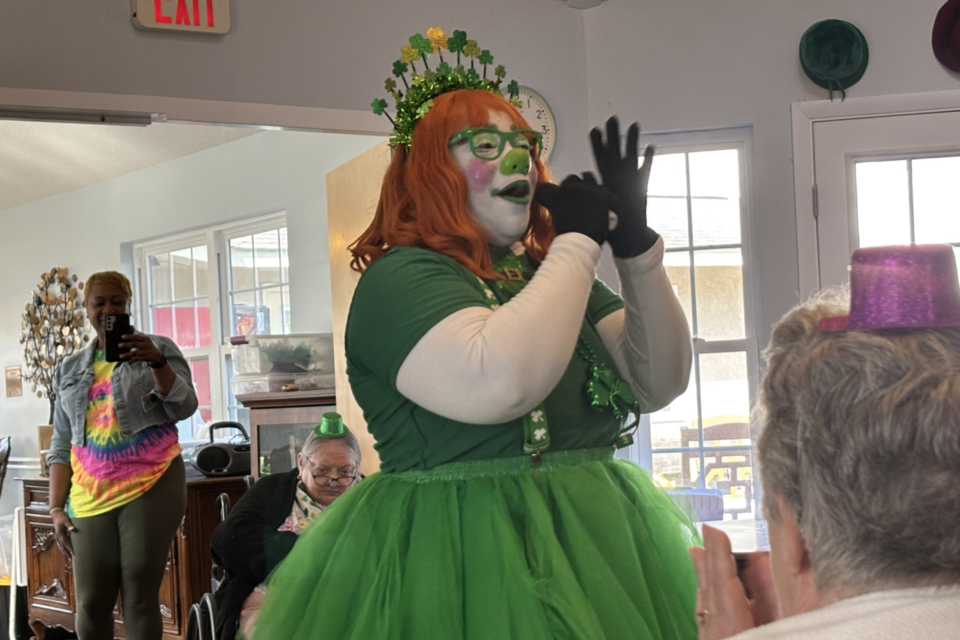 starburst-the-clown