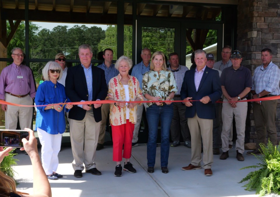 thumbnail_joe-tanner-discovery-center-ribbon-cutting-042125
