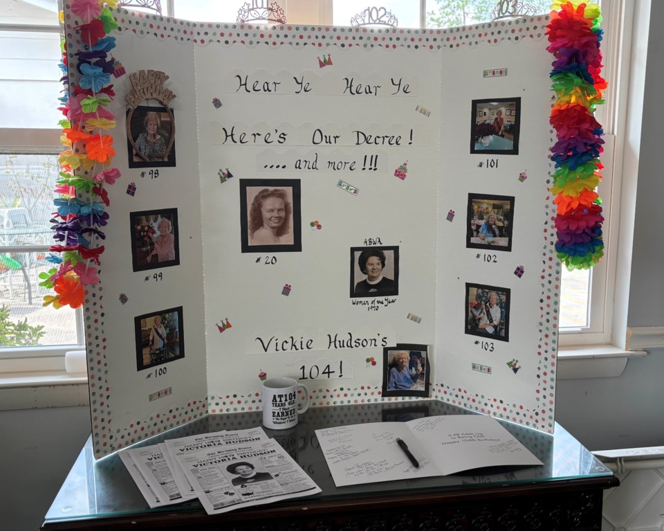 vickie-hudson-bday-setup
