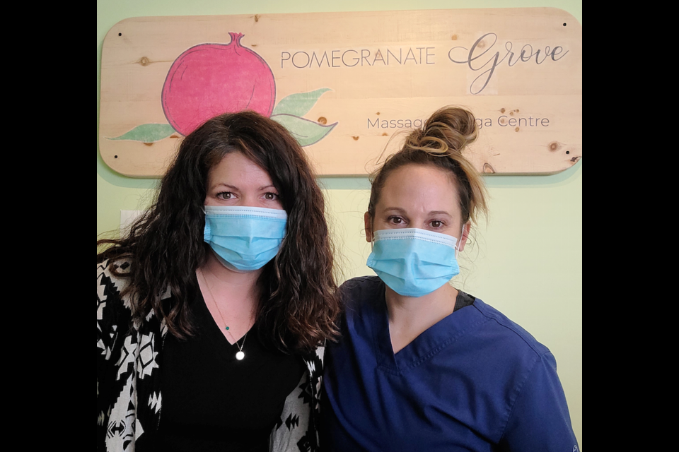 Massage therapists 'overwhelmed' with gratitude after offering free