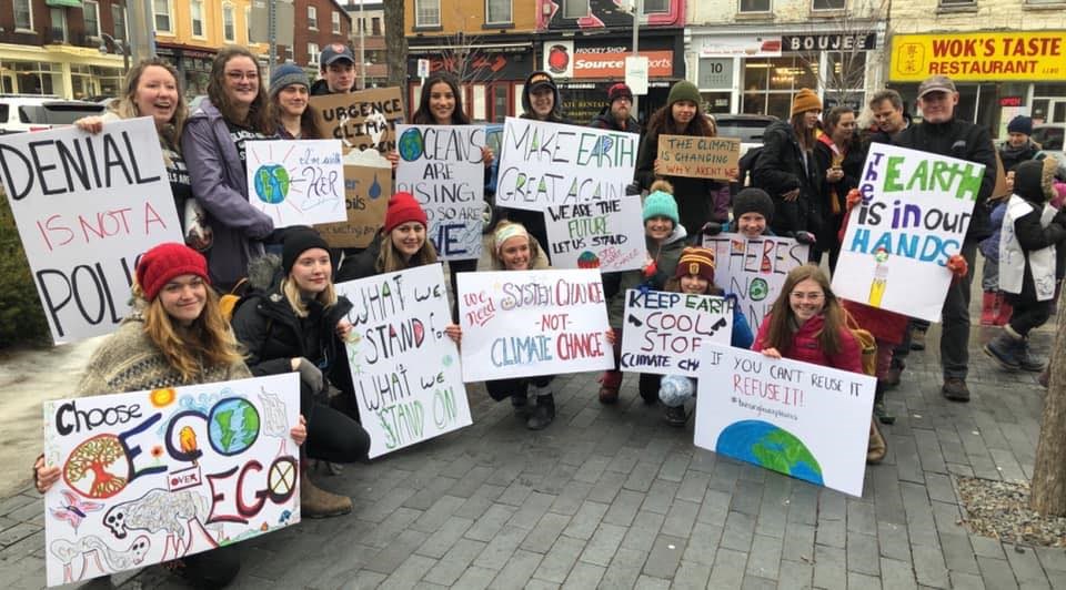 Guelph Students for Environmental Change is a student-led environmental organization that campaigns and works towards action and awareness of environmental issues. 
