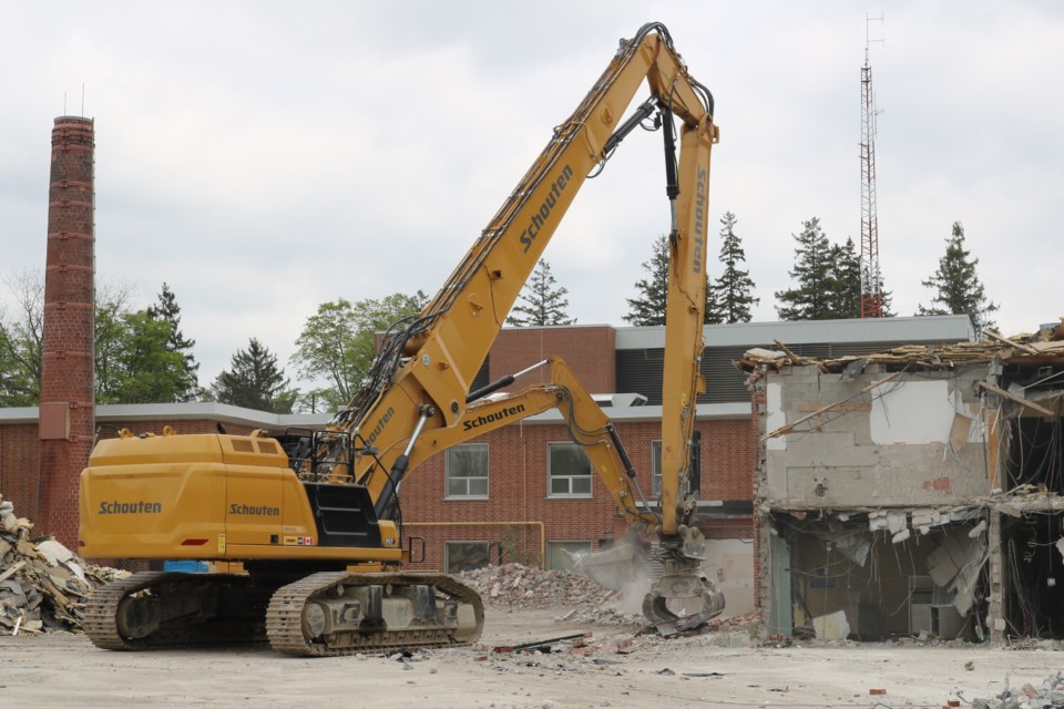 The final demolition phase has begun at the old Groves Memorial Community Hospital (GMHC) at 235 Union St. in Fergus. Decommissioning work has occurred at the site over the past couple of months after the GMHC was permitted to demolish the building last year. 
