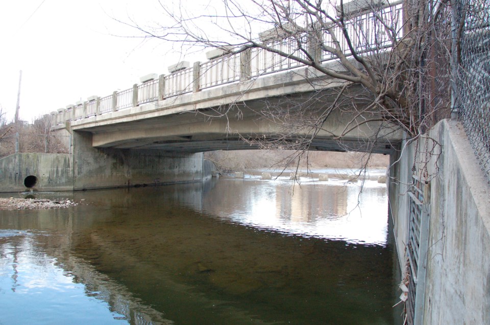 20210324 Speedvale bridge from river bank RV