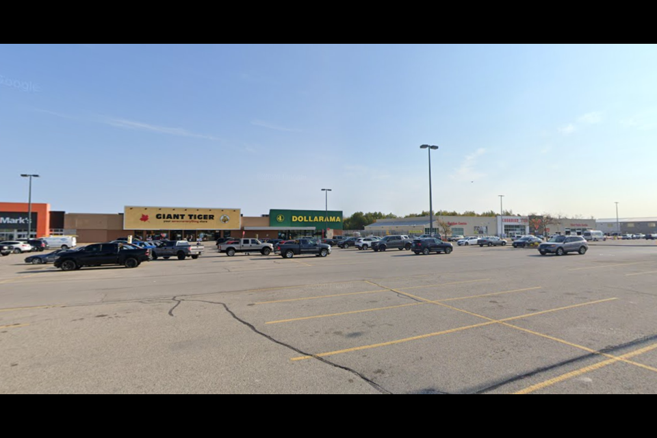 The current site where new restaurant will be built and the Canadian Tire expanded.