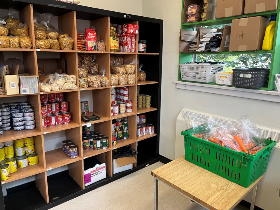 20230926guelphstudentfoodbanksb