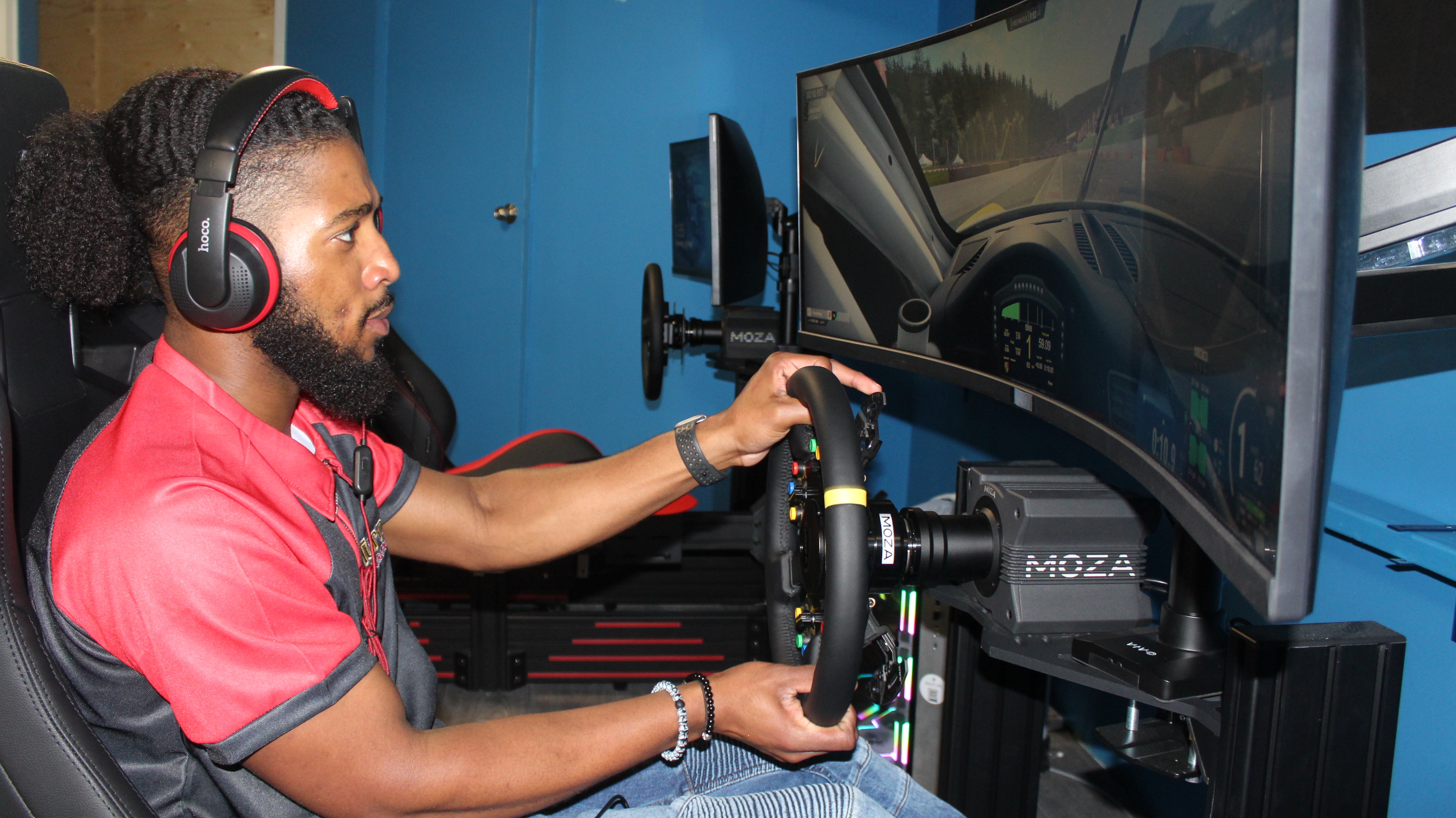 New sim racing business burns virtual rubber in Downtown Guelph