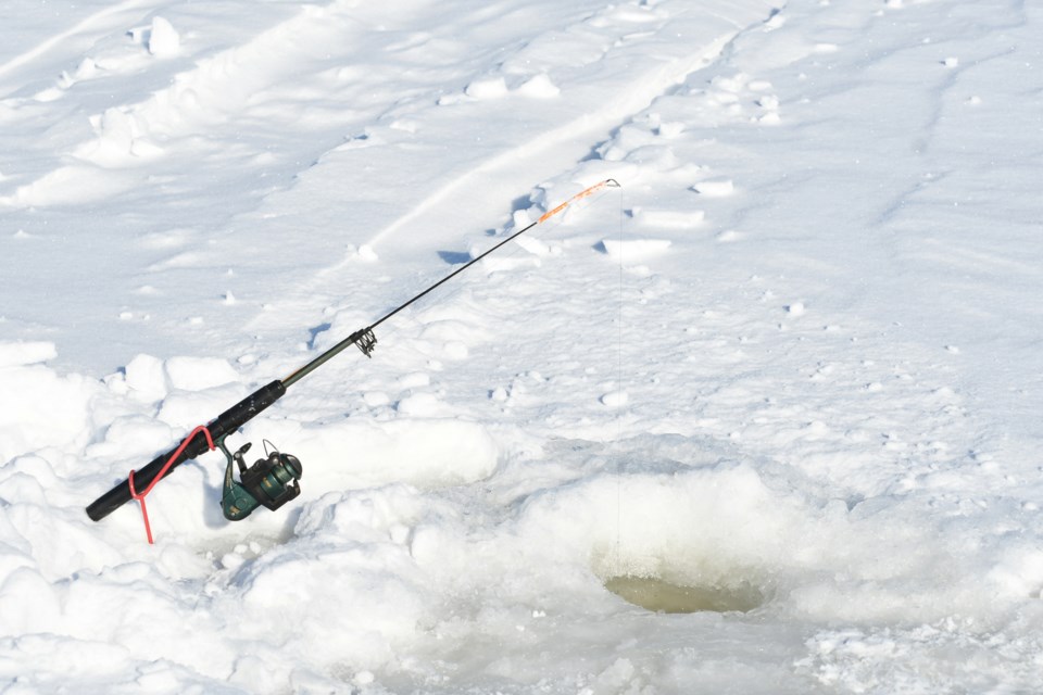 20200210 BOLD ice fishing 03