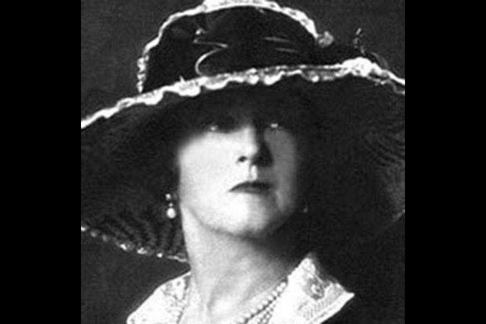 Lady Lucy Duff Gordon. Biography: Historical & Celebrity Profiles