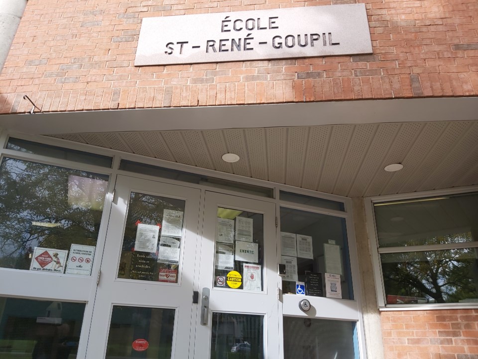 20210924 École élémentaire catholique Saint-René-Goupil  file photo RV