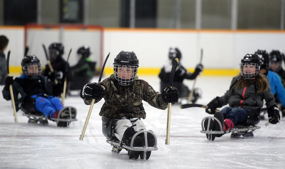 20161109 sledge hockey 4 ts