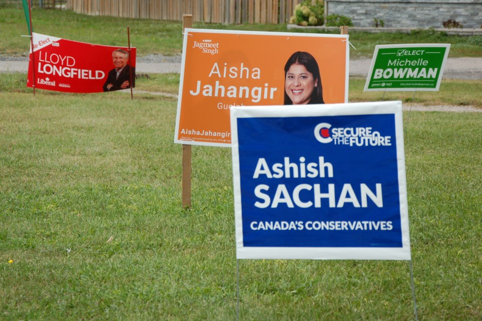 20210903 Federal election signs RV