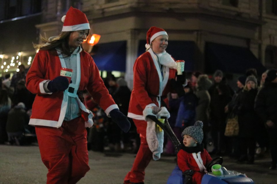 Guelph gets in the Christmas spirit with the Santa Claus parade (video/photos) Guelph News