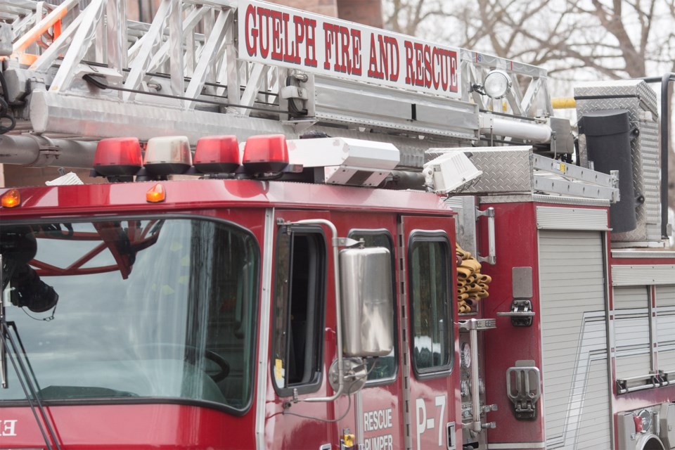 20160201 Guelph Fire Department Fire Truck Ladder KA