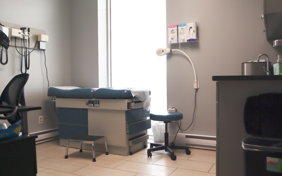 20200925 physicians office AD