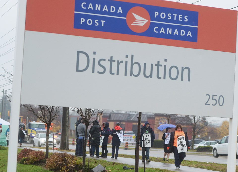 20181105 canada post ts 3