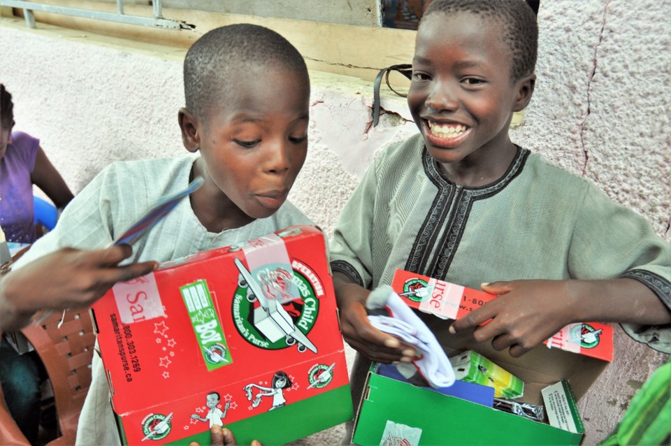 Operation Christmas Child Senegal (2)