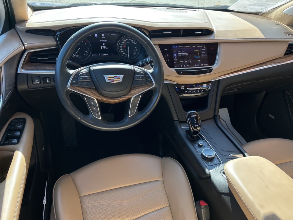 cadillac-xt5-2023