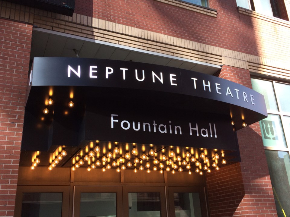 080818-neptune theatre-IMG_4015