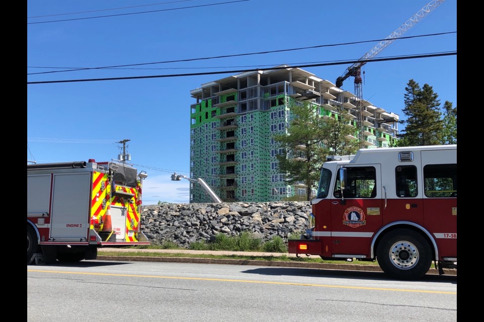 Fire shuts down section of Larry Uteck Blvd.